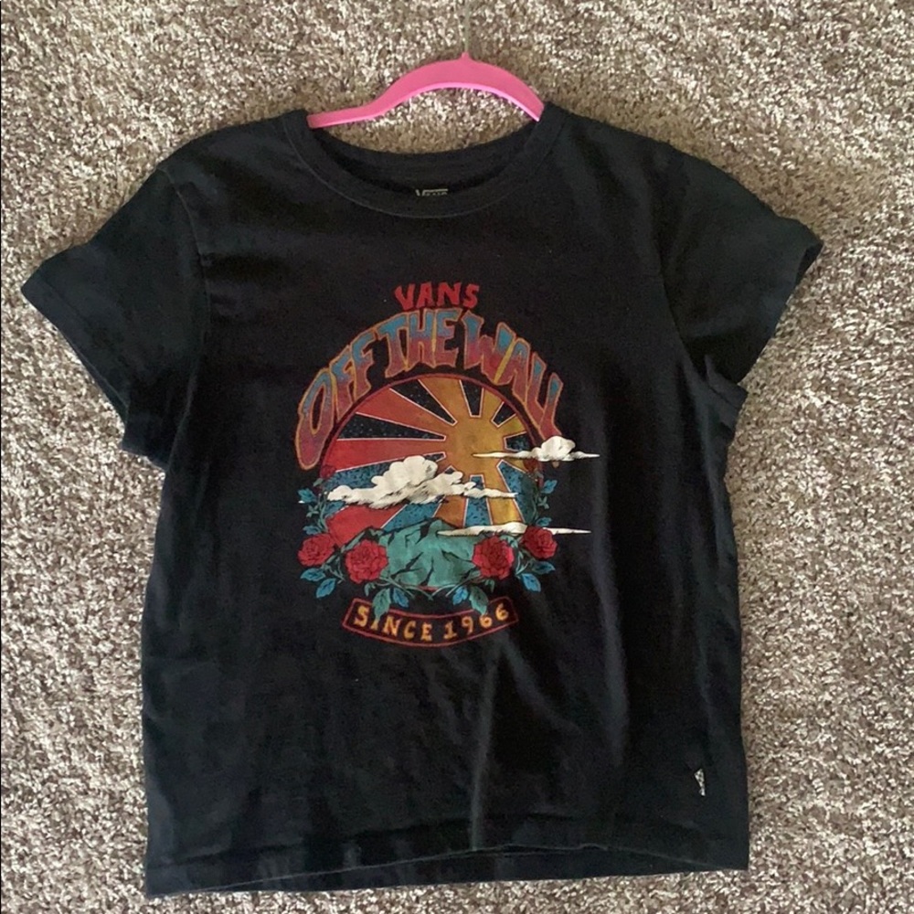 Black vans graphic t-shirt
